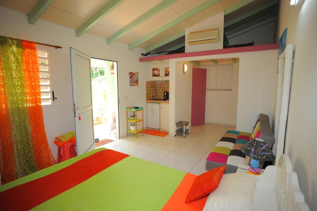 Villa Au Domaine Des Bougainvilliers à Sainte-Rose Extérieur photo