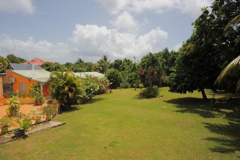 Villa Au Domaine Des Bougainvilliers à Sainte-Rose Extérieur photo