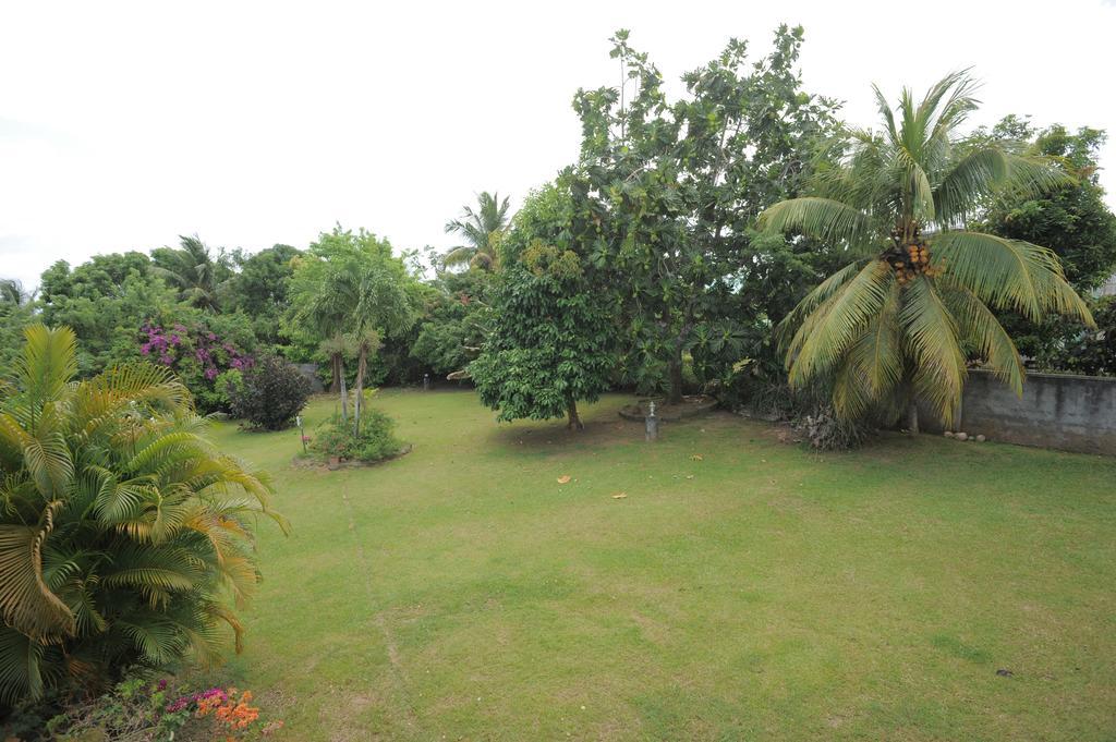 Villa Au Domaine Des Bougainvilliers à Sainte-Rose Extérieur photo