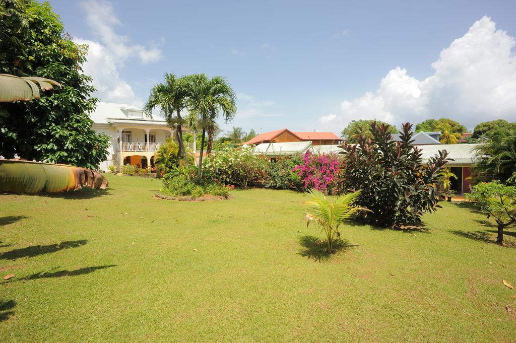 Villa Au Domaine Des Bougainvilliers à Sainte-Rose Extérieur photo